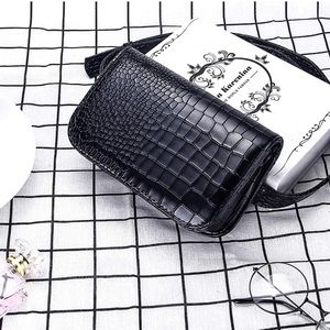 Waist Bag in Faux Crocodile Leather, adjustable strap magnetic closure (NWOT)